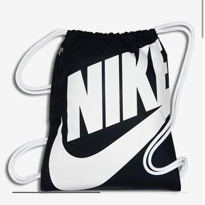 Nike drawstring bag